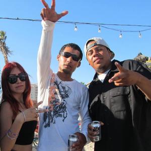 SOLTANDO EL HUMO(THE EMKORZ) (Explicit)