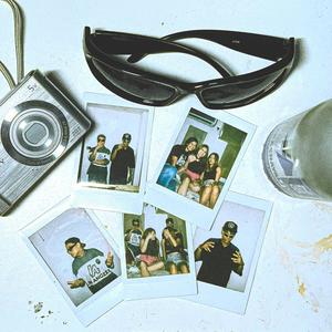 Fotitos (feat. Jost)