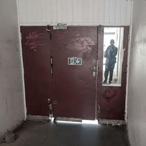 dypere ned i mørket