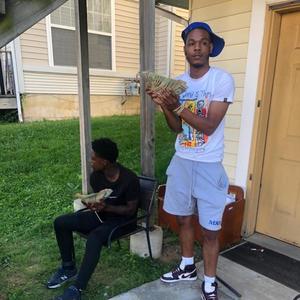 Easy Bucket (feat. 1200Bagg & Lil dezzy) (Explicit)