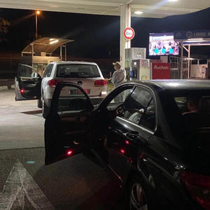 Mach Mama Stolz (feat. Mickaelmatt) (Explicit)