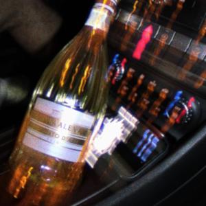 moscato (feat. Evan Volk) [Explicit]