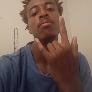 Starting beef (feat. Bic major) (Explicit)