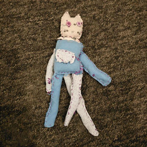 spikes on the wall (feat. Mint) (Explicit)