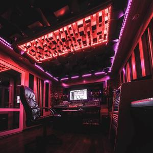 Redlight freestyle (feat. Big woney) (Explicit)