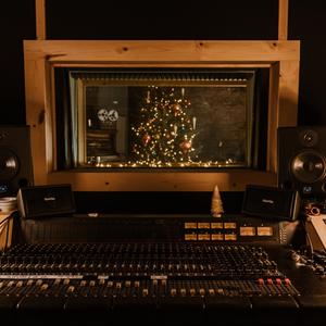 O Come All Ye Faithful (feat. Halle Hedenskog & Isaac Cates)