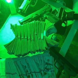 Diamondz on my Dick (feat. evilinmylair) (Explicit)