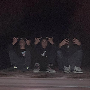 LET IT SPRAY (feat. JGR) (Explicit)