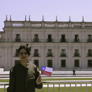 ¿Por Qué No Tiramos una Bomba en la Moneda?