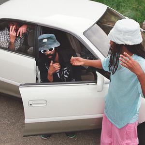 Famous (feat. M.Y.L.O.) (Explicit)