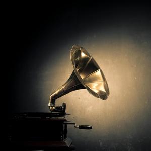 Record Player(feat. Danni Rouge)