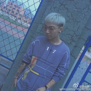 F8m8粉毛 - 情 人 节