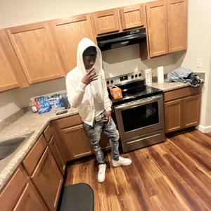 Free 2glocks (Explicit)