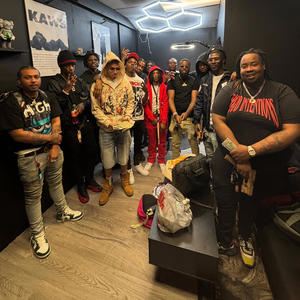 1000 Pops Later Pt2 (feat. 4EverGrindin, 45Gbaby, 45Sleepy & 45Duda) (Explicit)