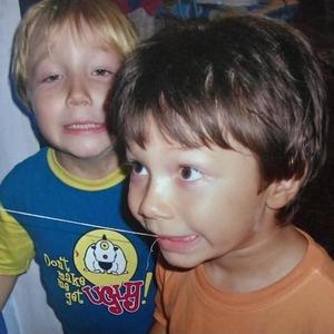 Pubertà (i primi brufoli) (Explicit)
