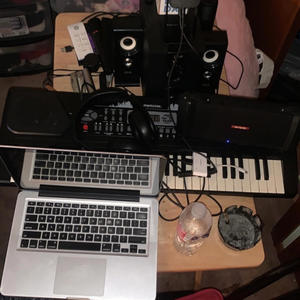 Ray Dah Menace - Baby love