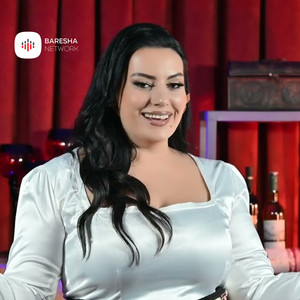 Pranverat Kalojne & Shume lule na kishte livadhi