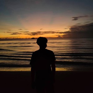 ไม่ต้องมารัก (feat. 4FOUR & DRAGON) (Explicit)