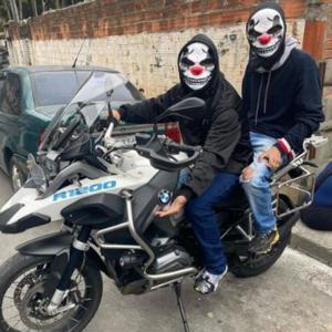 SÓ DE EU TER QUE PERGUNTA (feat. MC GRAFITE) (Explicit)