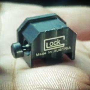 AUTO (feat. Crishater) (Explicit)