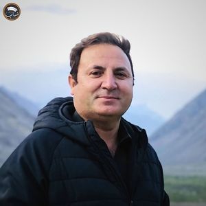 Awa ishqo raha qadam lakhitam