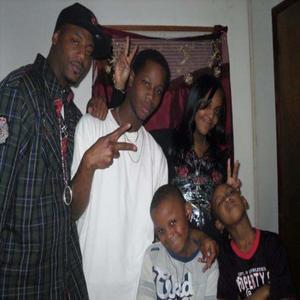 Nobody(feat. Teezey) (Explicit)