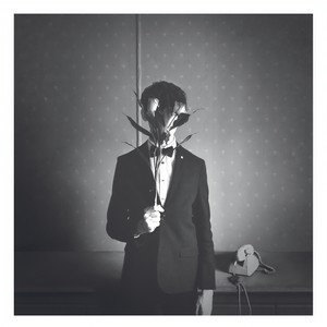 Varjot (feat. Jere & Häkkilä)