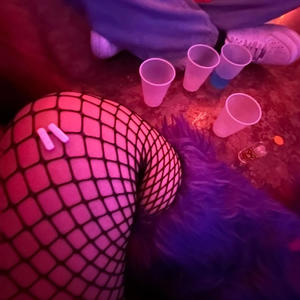 NEEDASLVT (feat. valentinemaxii) (Explicit)