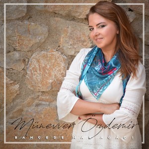 Bahçede Nar Ağacı