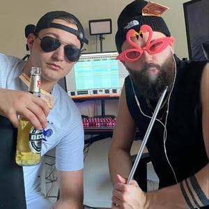 8-Bit (feat. Ginho) (Explicit)