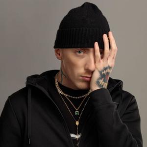 SUFLETU PLIN? (feat. TRE? & TUSSIN?) (WHO?) (Explicit)