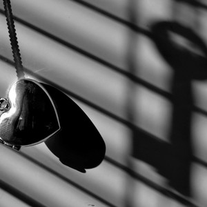 香水百合 - 旺仔小喬  墮 『她是踏碎星河落入我夢境的幻想，環遍星系為你尋找的力量。』  小喬版