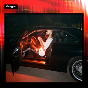 KAŽDÝ NIEČO (Explicit)