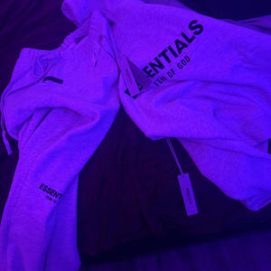 slithering snakes (feat. T5) (Explicit)