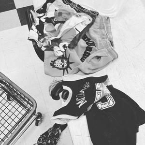 INDUSTRY (feat. Six Seven Cinco)