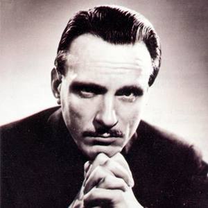 Et la lune descend sur le temple qui fut