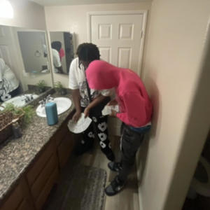 uip 2 vip (feat. FGE Draco2x) (Explicit)