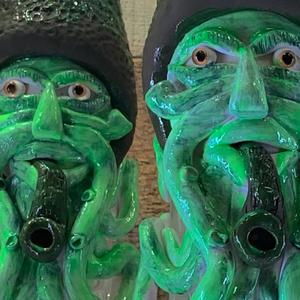 green (feat. dondada) (Explicit)