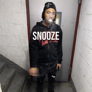 Snooze (feat. Sdot Goo & Jay Houndd) (Explicit)