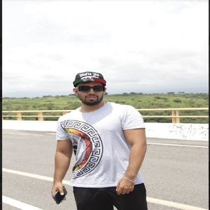 Tiraera al Orfanato (Explicit)