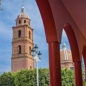 Tres Hermanos (Explicit)