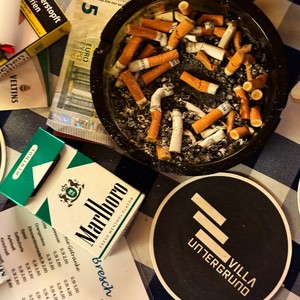 Der Tresen (Explicit)