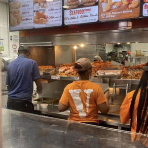 SUPER RICH (feat. TaliHendrix) (Explicit)