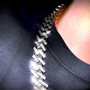 sneaky link (shake it) (Explicit)