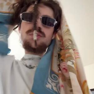 backpack (feat. hoodrixh) (Explicit)