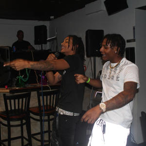 It's funny (feat. Dez b) (Explicit)