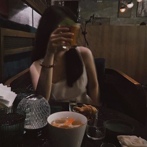眼泪是回到过去的河流