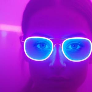 Encuentro Bajo La Luvia