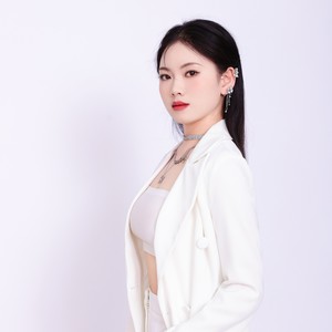 半生烟火半生梦