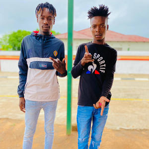 Dubai hita nghena (feat. Mhaxisa)